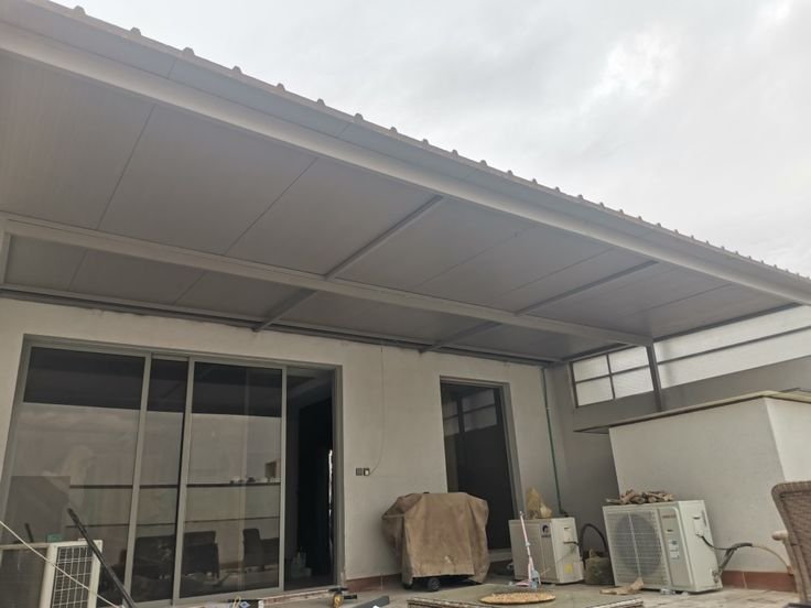 مظلات ساندوتش بانل