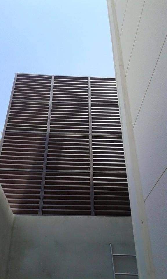 سواتر شرائح بديل الخشب