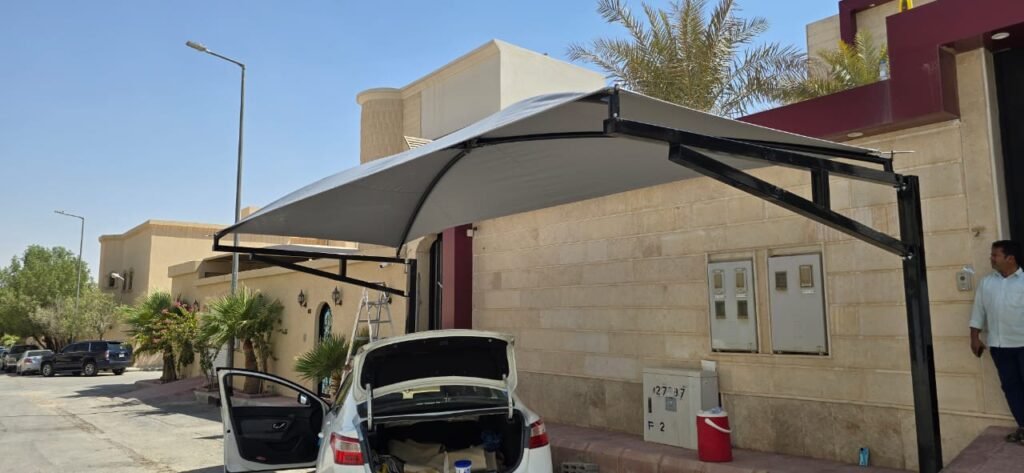 مظلات سيارات