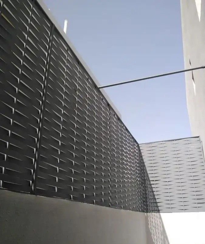 تركيب سواتر حديد مجدول شمال الرياض تركيب سواتر حديد مجدول شمال الرياض